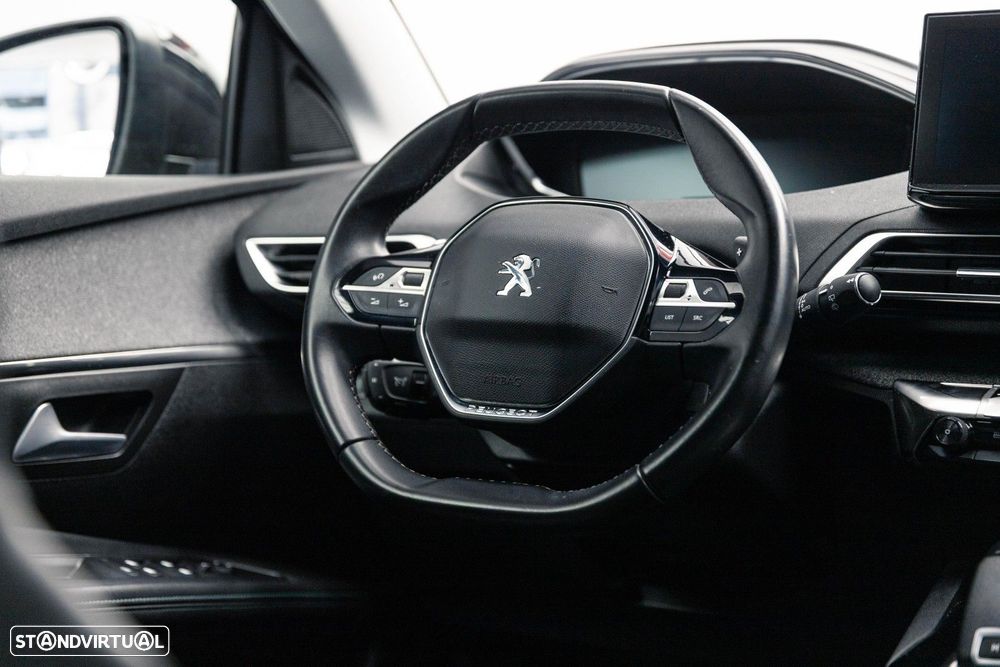 Peugeot 5008 1.5 BlueHDi Allure EAT8 - 16