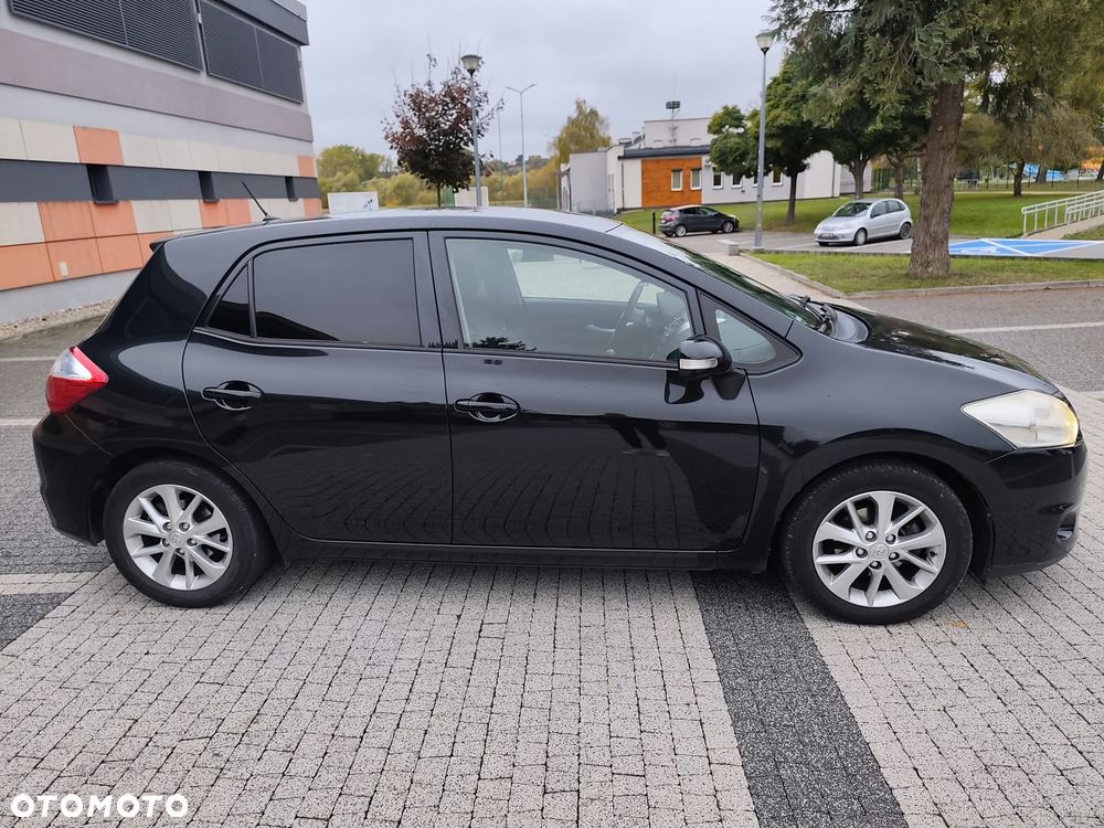 Toyota Auris - 4