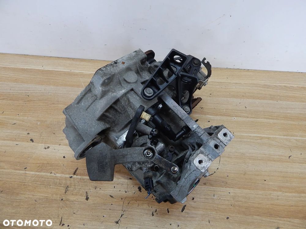 Skrzynia biegów 1.9 TDI Audi VW Seat Skoda 03-14 JCR Łuków części - 3