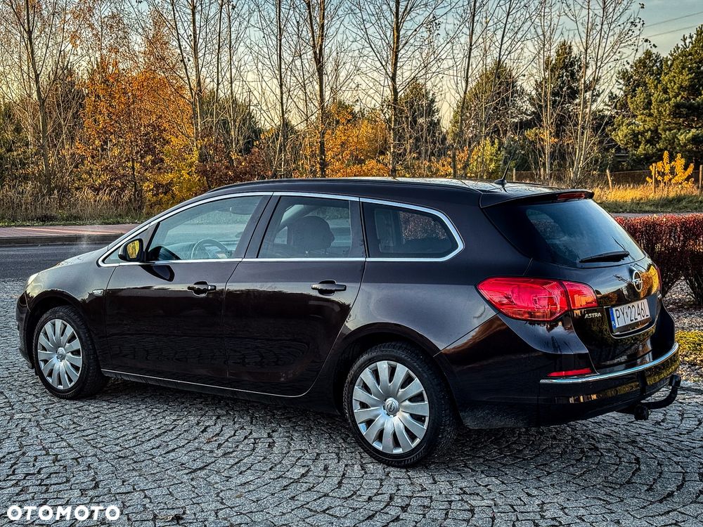 Opel Astra 1.4 Turbo Design Edition - 11