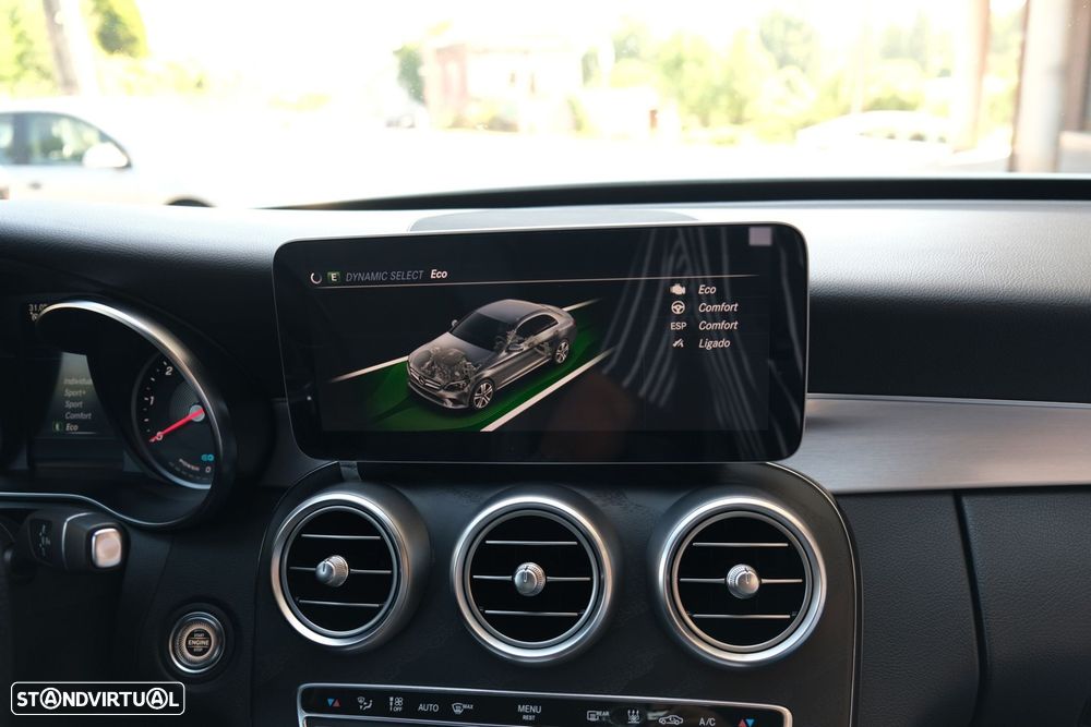 Mercedes-Benz C 300 de AMG Line - 26