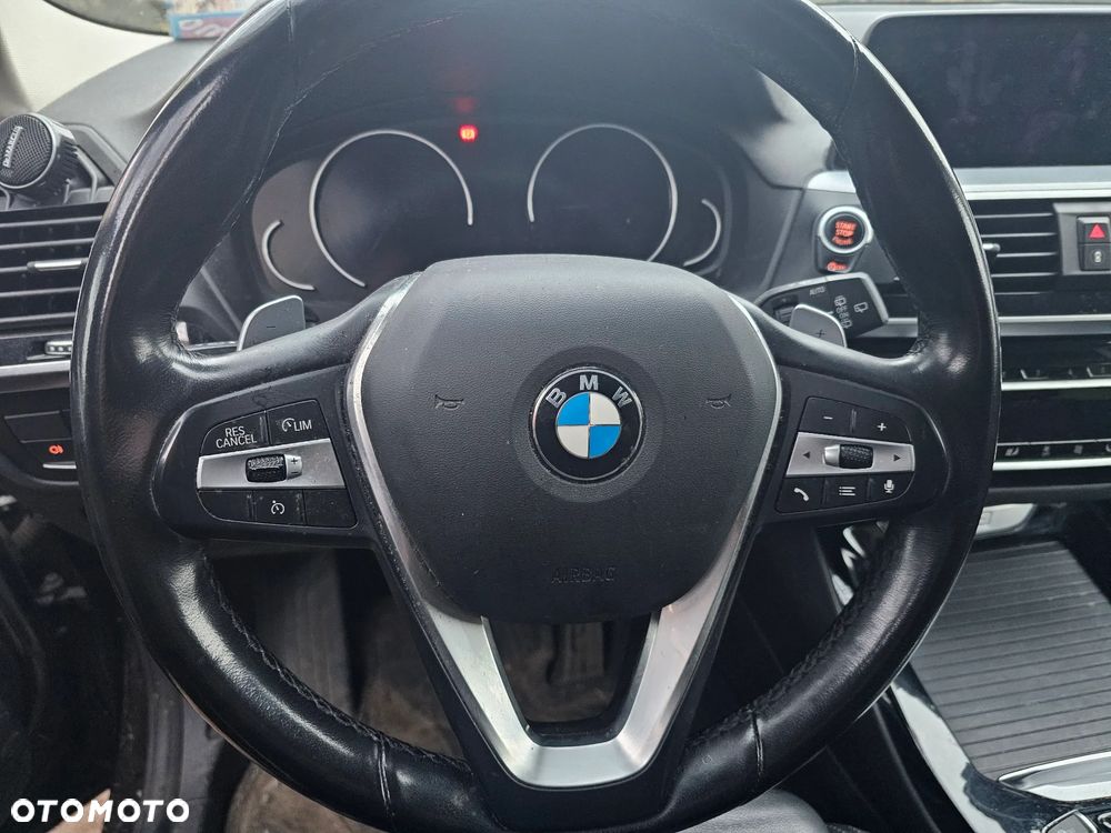 BMW X3 xDrive20d - 10