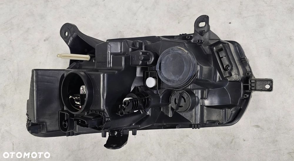 PRAWA LAMPA DACIA SANDERO II LOGAN II - 3