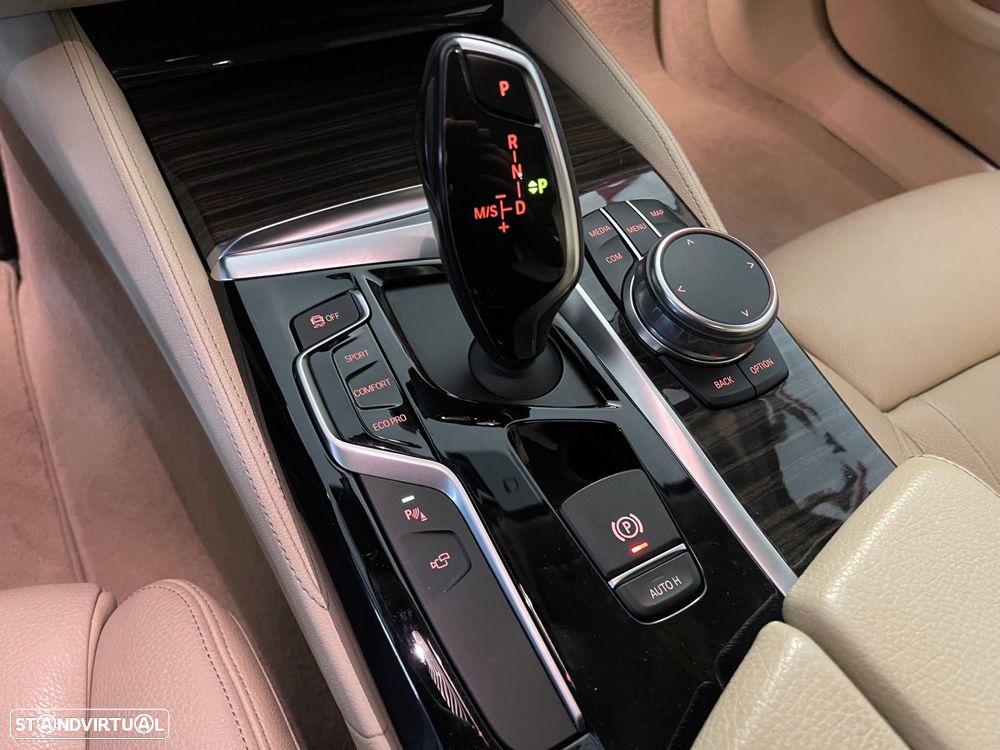 BMW 520 d Line Luxury Auto - 31