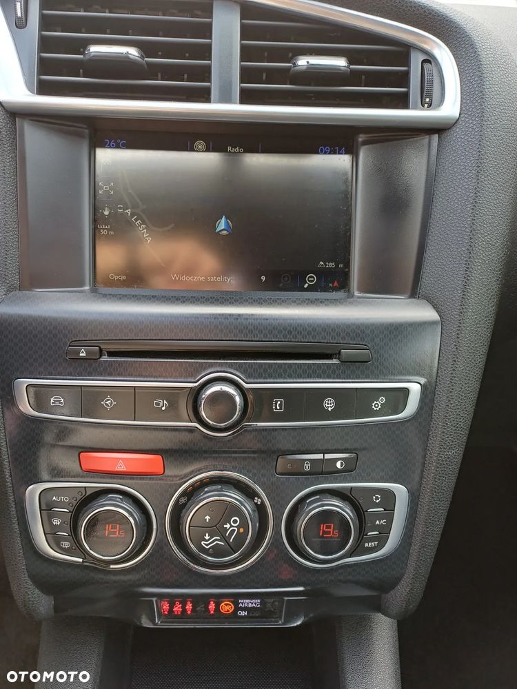 Citroën DS4 1.6 HDi SoChic - 19