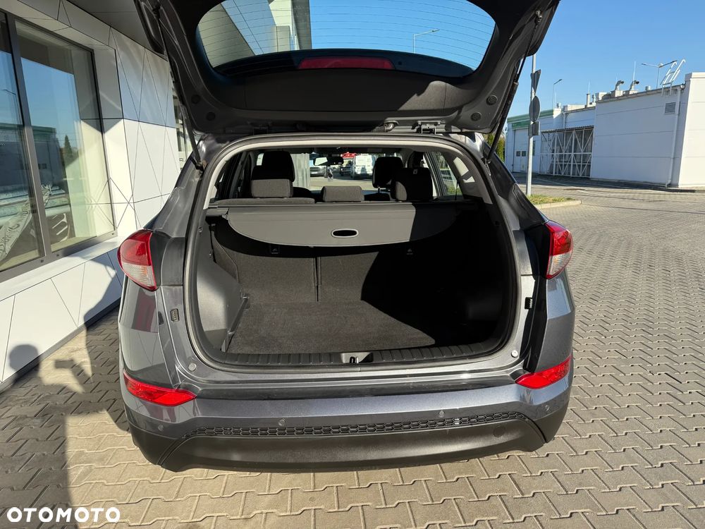 Hyundai Tucson 1.6 GDI BlueDrive GO 2WD - 16