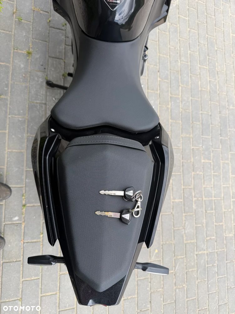 Kawasaki Ninja 400 - 26