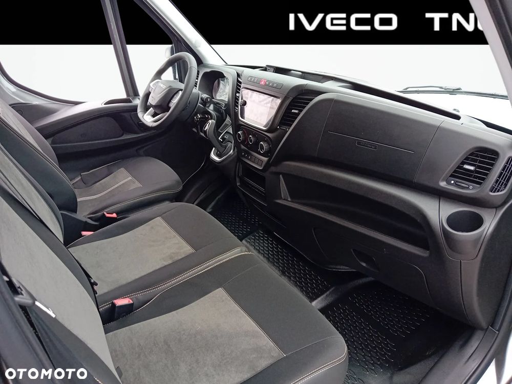 Iveco Daily 35S16A8 V L3H2 DEMO 50-lecie IVECO - 11