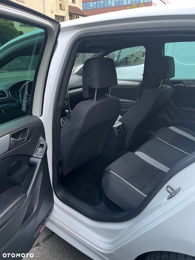 Volkswagen Golf 2.0 R DSG - 12