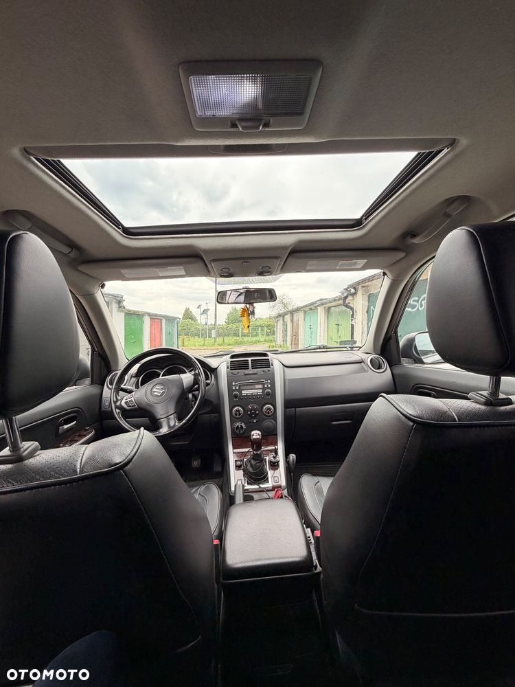 Suzuki Grand Vitara 2.0 De luxe - 5