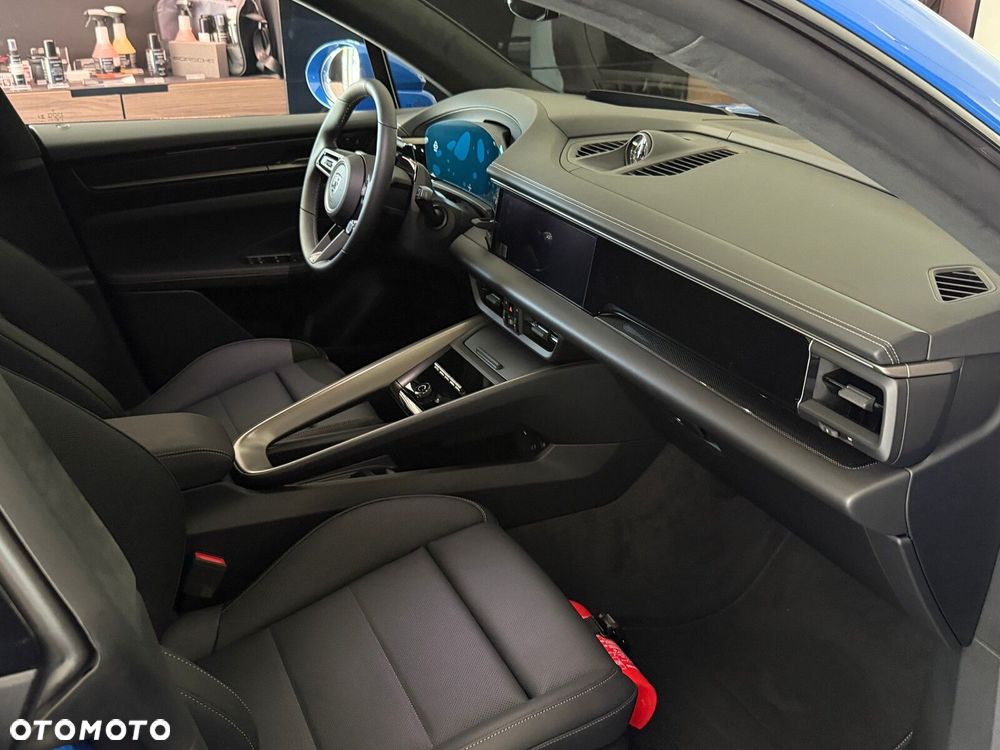 Porsche Macan - 25
