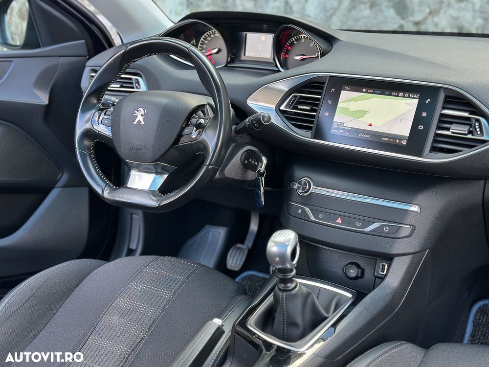 Peugeot 308 - 14