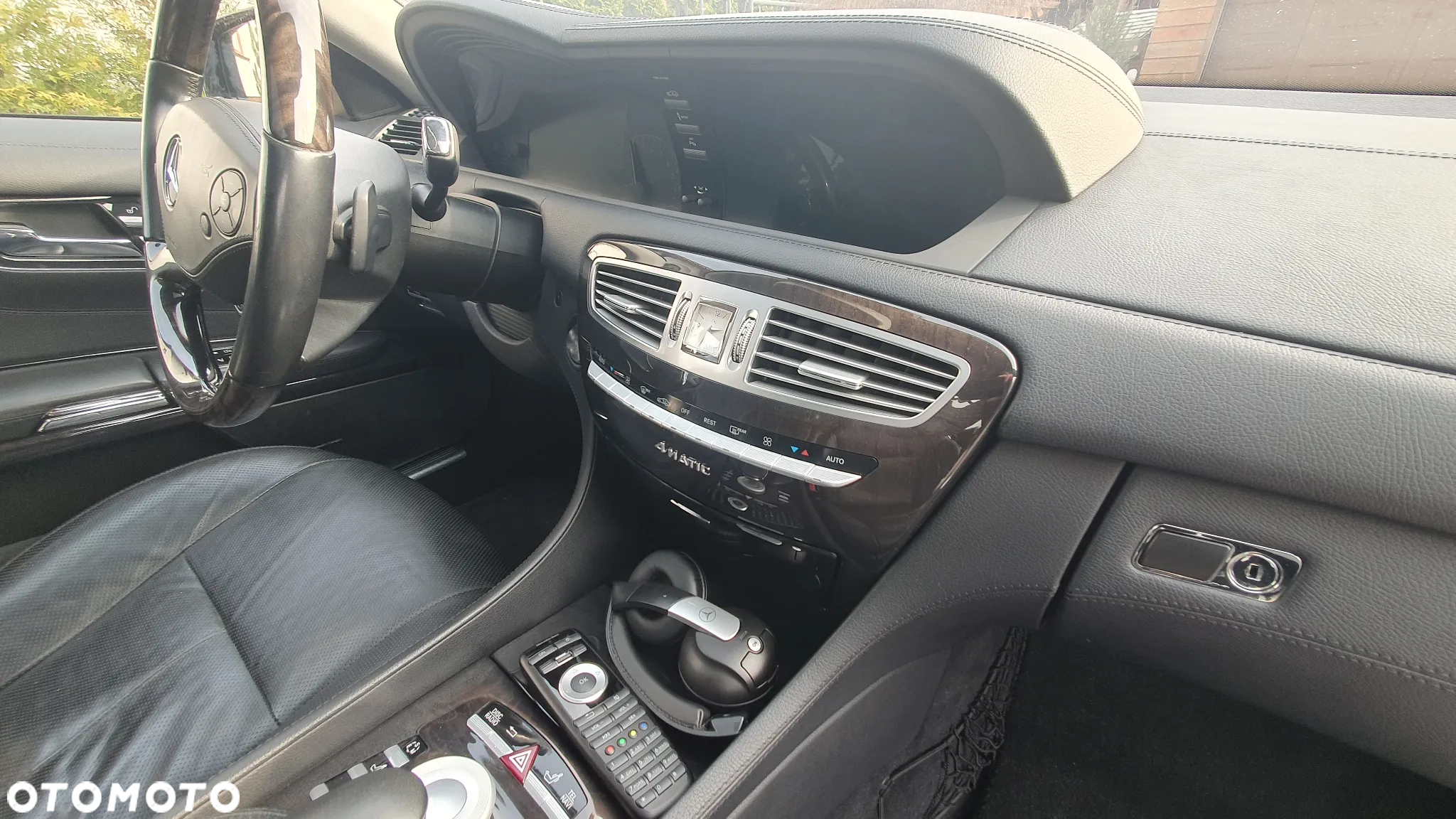 Mercedes-Benz CL 500 4-Matic BlueEff - 17