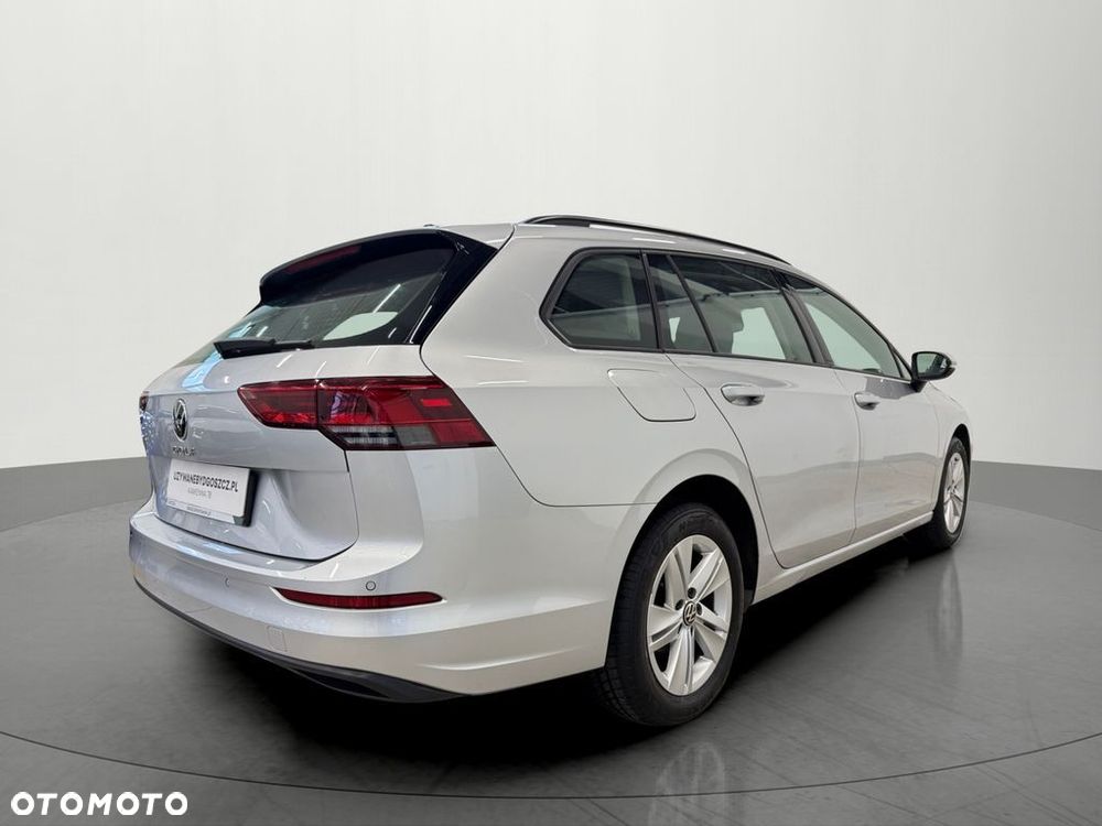 Volkswagen Golf - 5