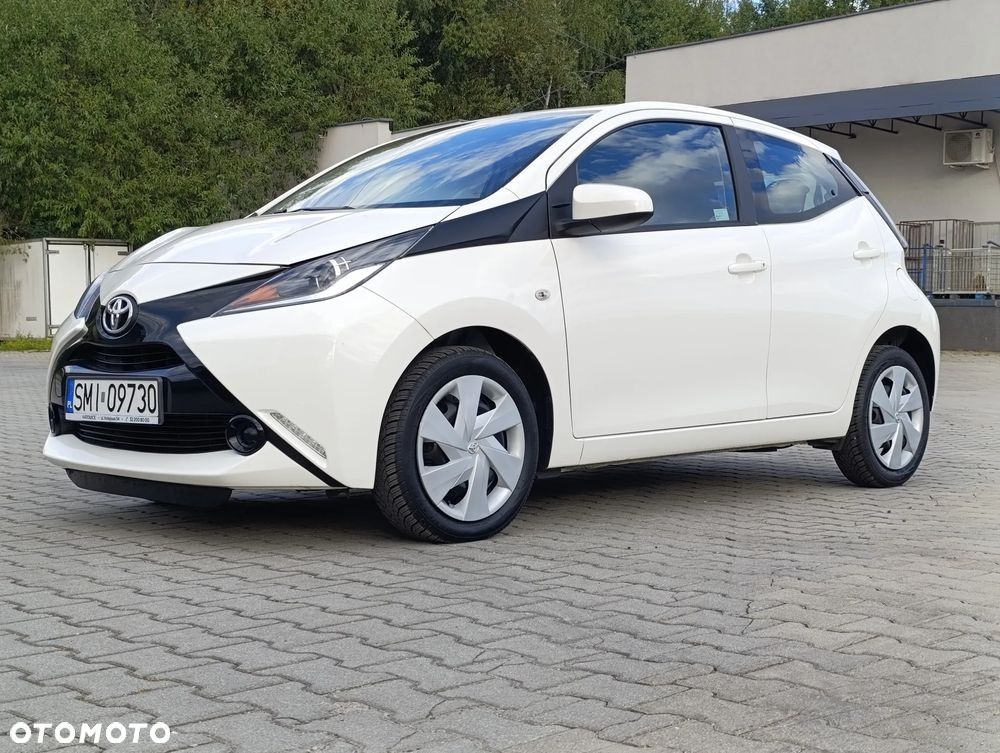 Toyota Aygo x-play - 27