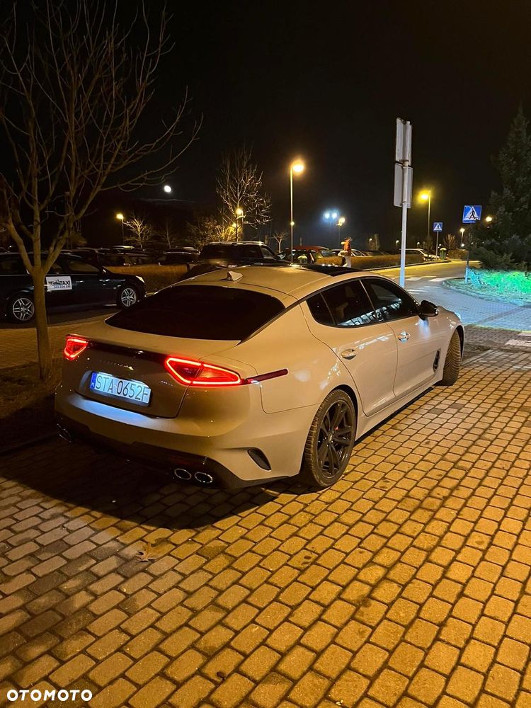 Kia Stinger 2018 photo 2