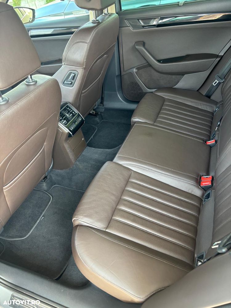 Skoda Superb 2.0 TDI DSG 4X4 Laurin & Klement - 10