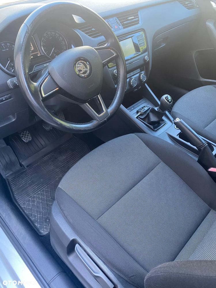 Skoda Octavia 1.6 TDI Ambition - 6