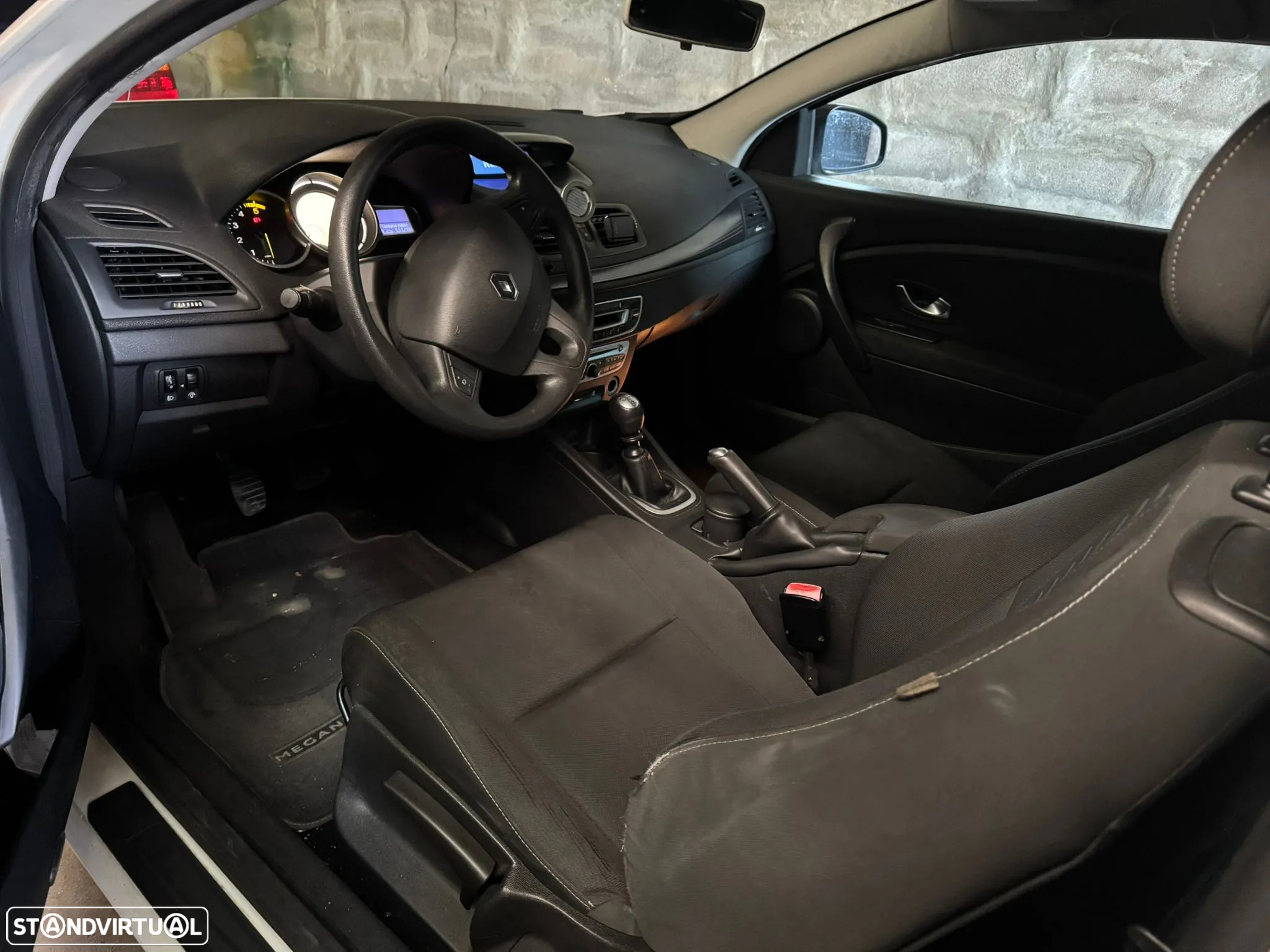 Renault Mégane Coupe 1.5 dCi Dynamique S - 4