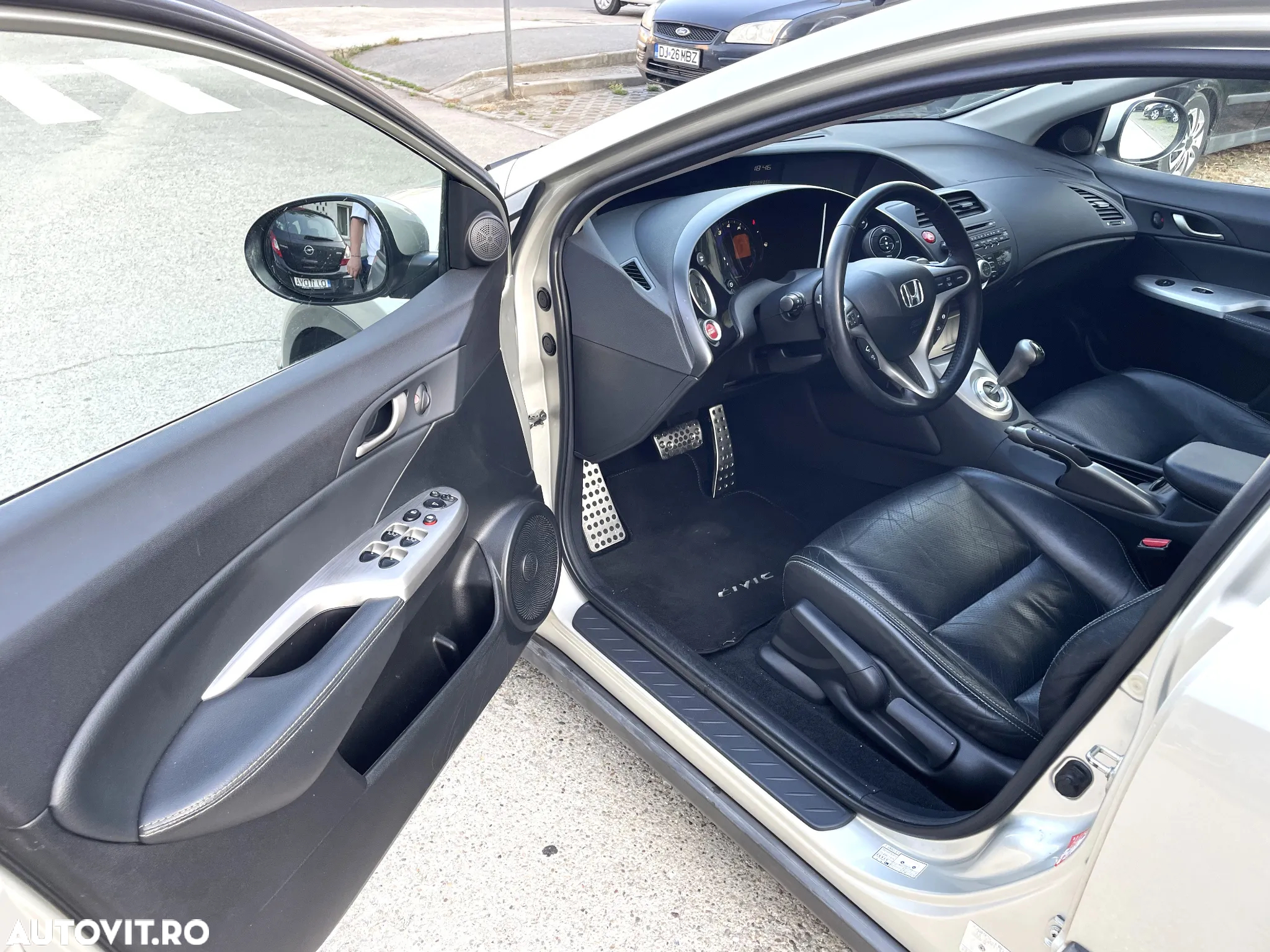 Honda Civic 1.8i-VTEC Automatik Executive - 18