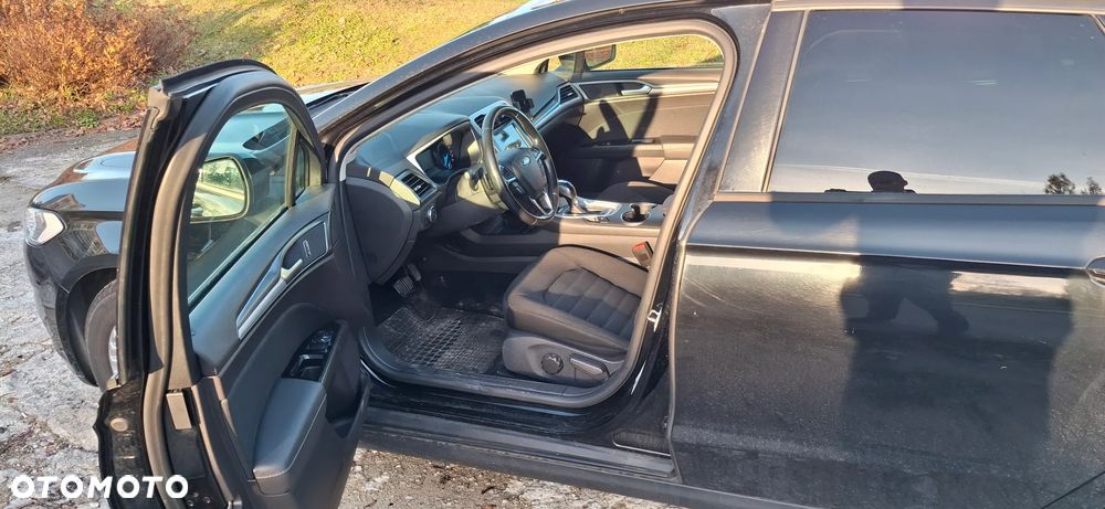 Ford Mondeo - 8