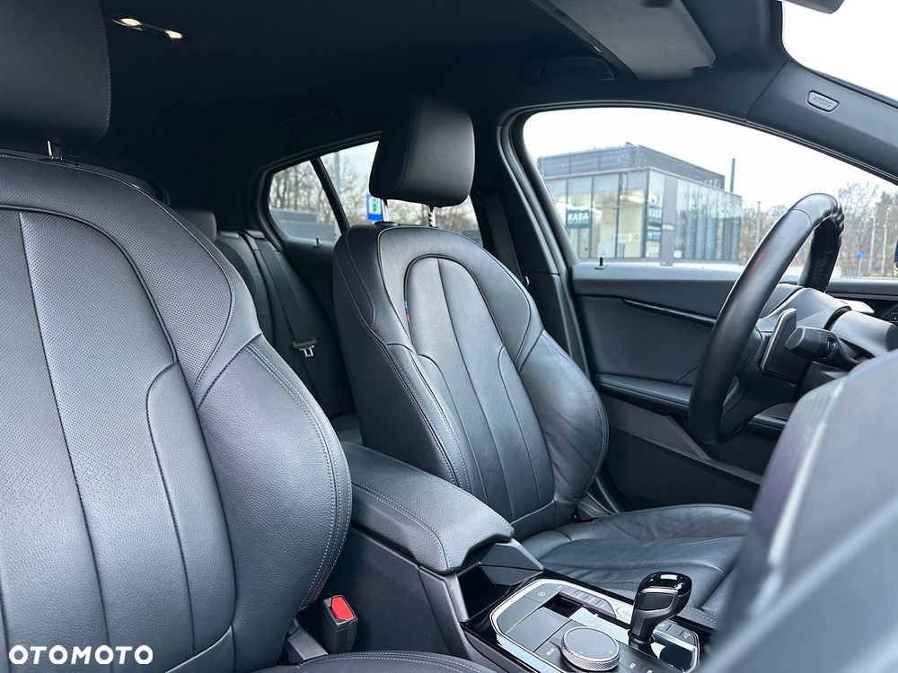 BMW Seria 1 120i M Sport sport - 31