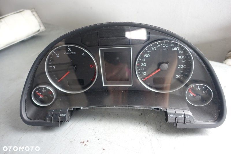 LICZNIK ZEGAR AUDI A4 B7 2.0TDI 8E0920931P - 1