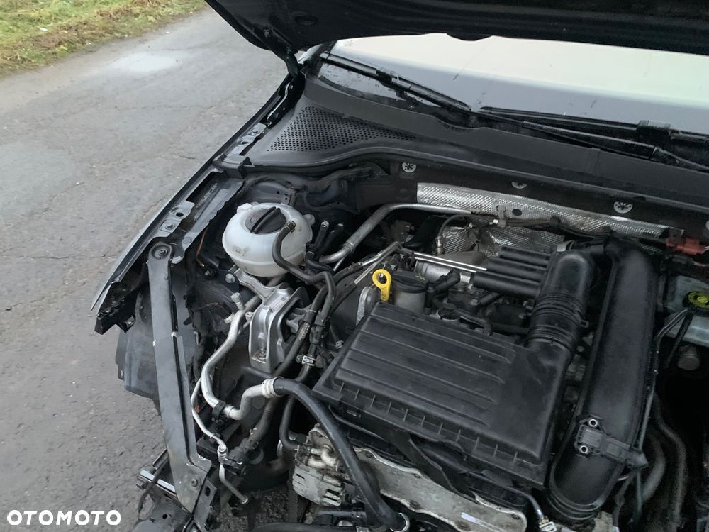 Volkswagen Golf 1.4 TSI BMT Highline - 7