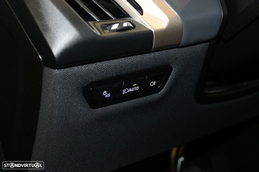 BMW iX xDrive 40 Pack Desportivo - 12