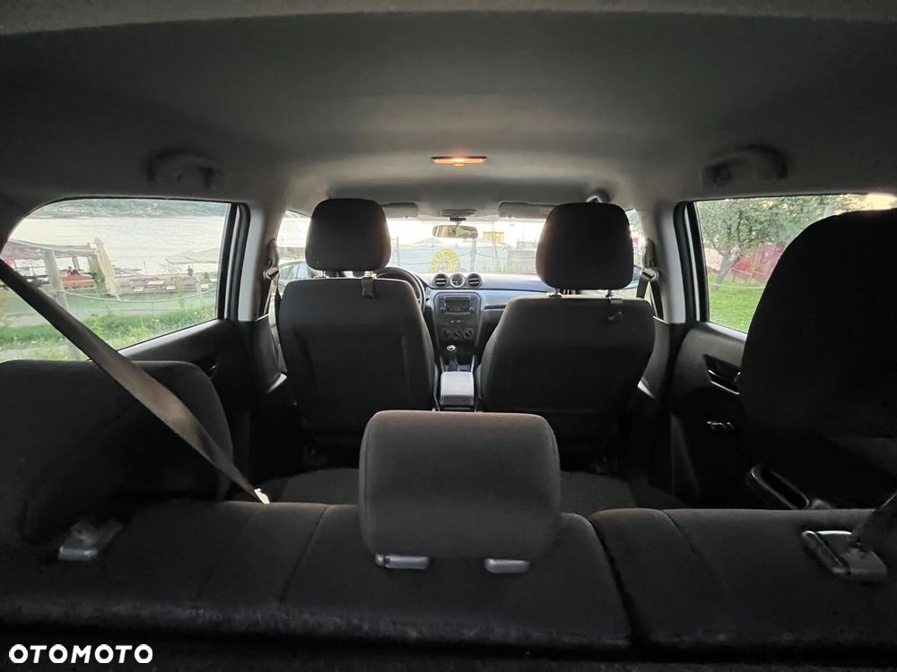Suzuki Vitara 1.6 Comfort 4WD - 9