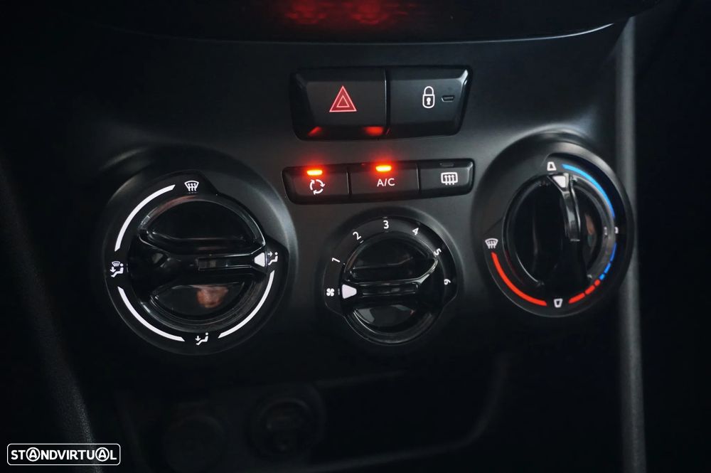 Peugeot 2008 1.6 BlueHDi Style - 15