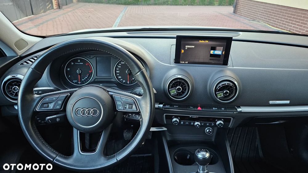 Audi A3 Sportback 1.6 TDI - 8