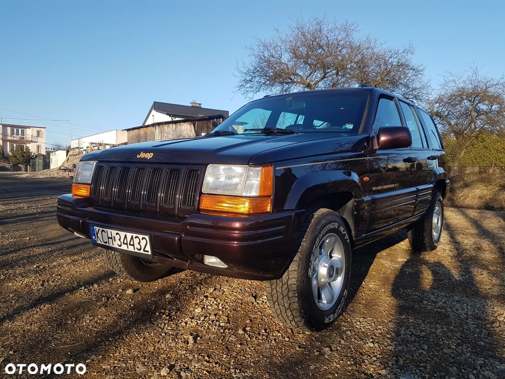 Jeep Grand Cherokee - 1