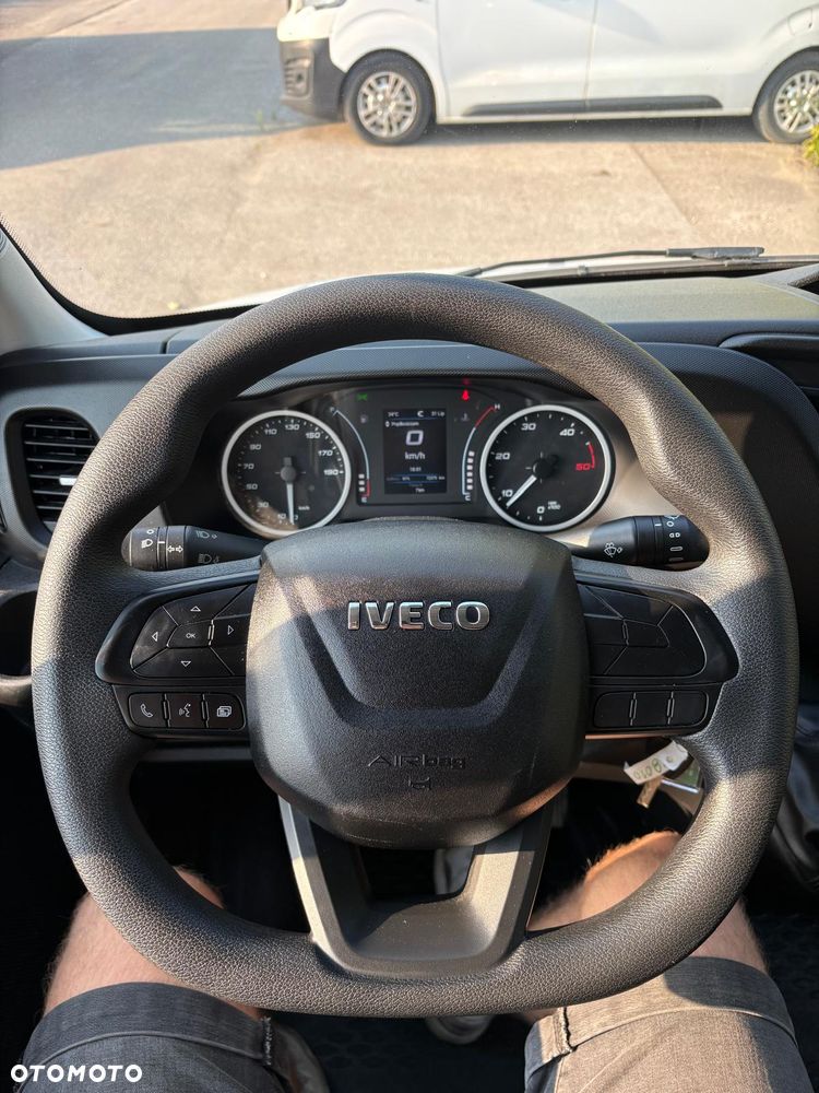Iveco Daily 35S16, L3H2, Niski przebieg, Bardzo zadbany - 21