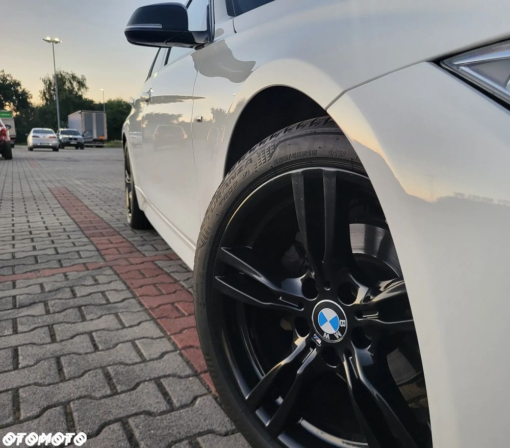 BMW Seria 3 318d M Sport EU6 - 8