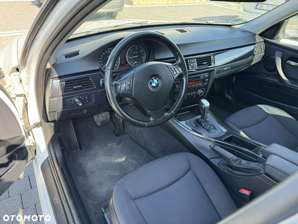 BMW Seria 3 - 16