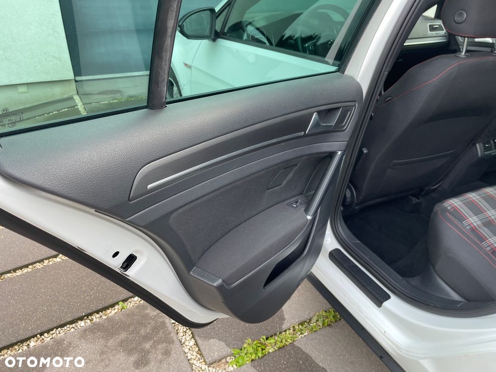 Volkswagen Golf 2.0 TSI BMT GTI Performance DSG - 11