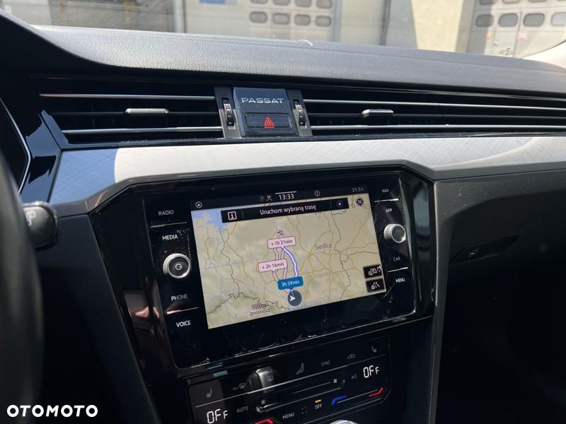 Volkswagen Passat Variant 2.0 TDI EVO Business DSG - 18