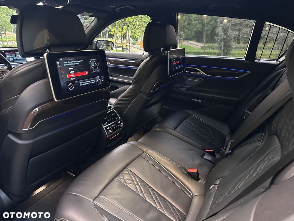 BMW Seria 7 730d xDrive - 21