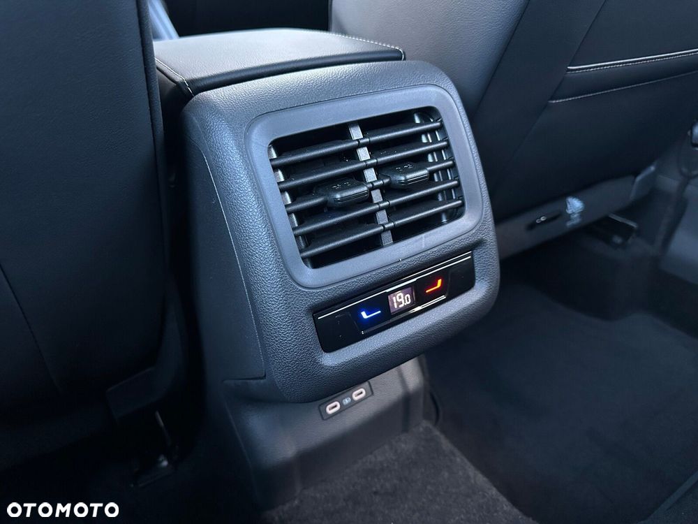 Volkswagen T-Roc 1.5 TSI Style DSG - 28