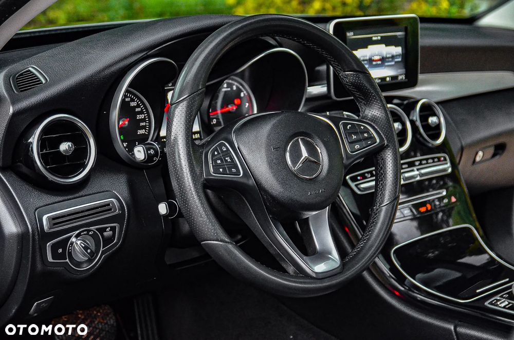 Mercedes-Benz Klasa C 180 T 7G-TRONIC Avantgarde - 27