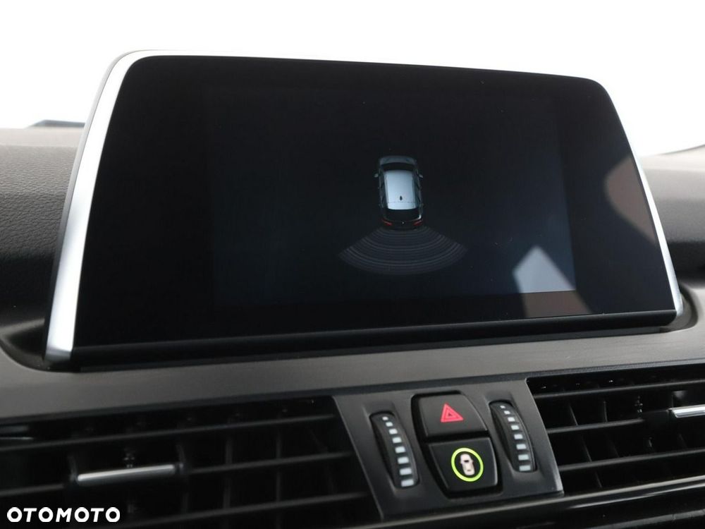 BMW Seria 2 218d Advantage - 25