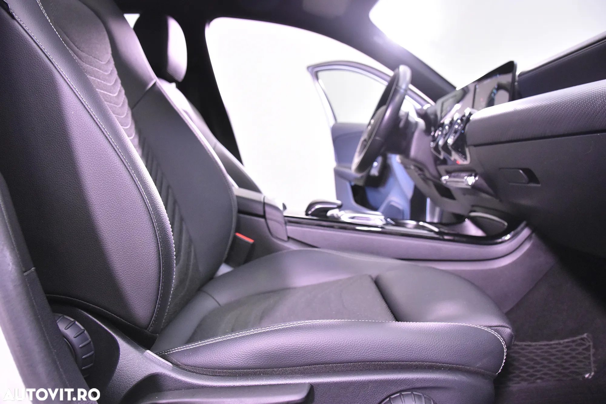 Mercedes-Benz A 200 d 4Matic 8G-DCT - 11
