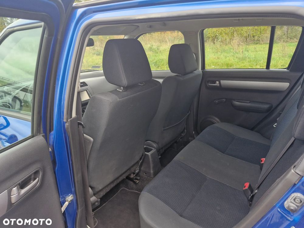 Suzuki Swift - 7