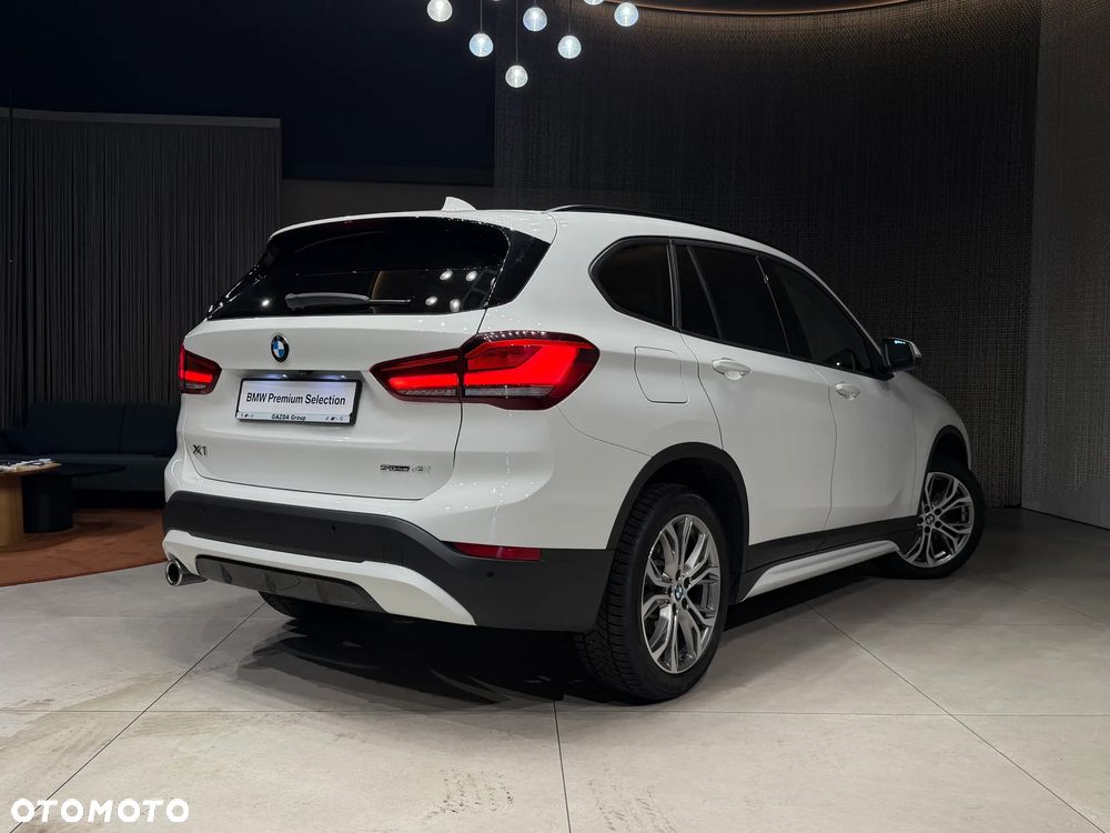 BMW X1 sDrive18i Sport Line - 5