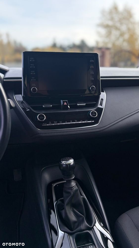 Toyota Corolla - 12