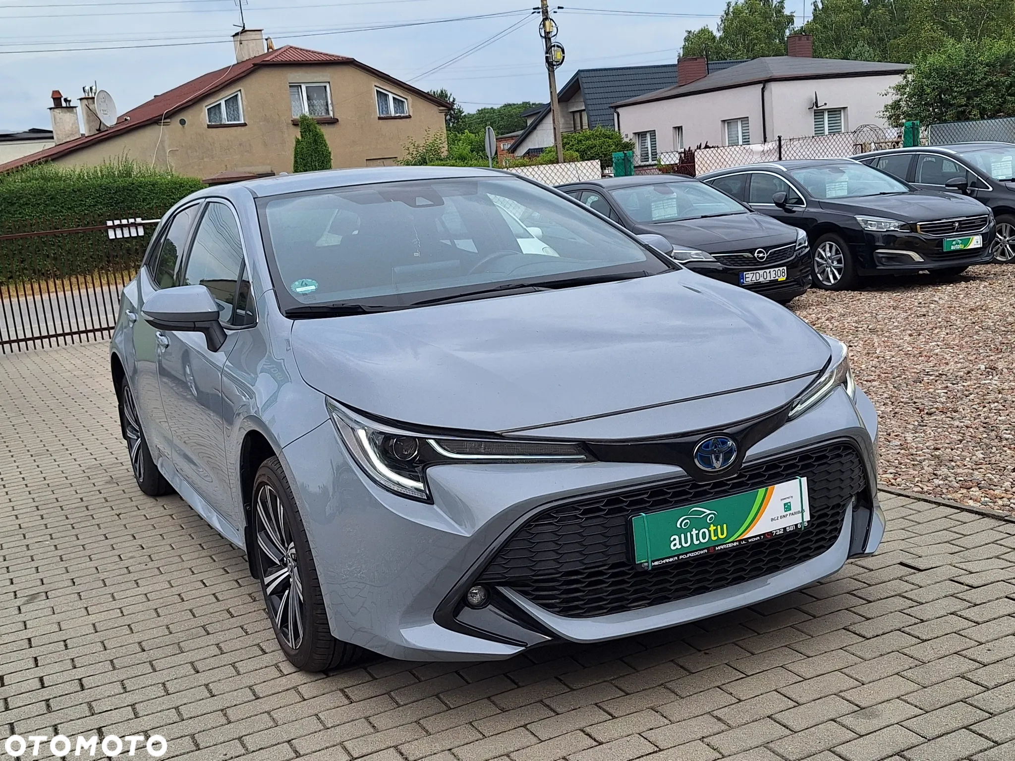 Toyota Corolla 1.8 Hybrid Style - 17