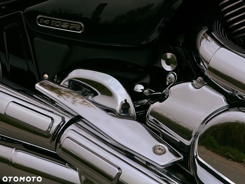 Suzuki Boulevard - 39