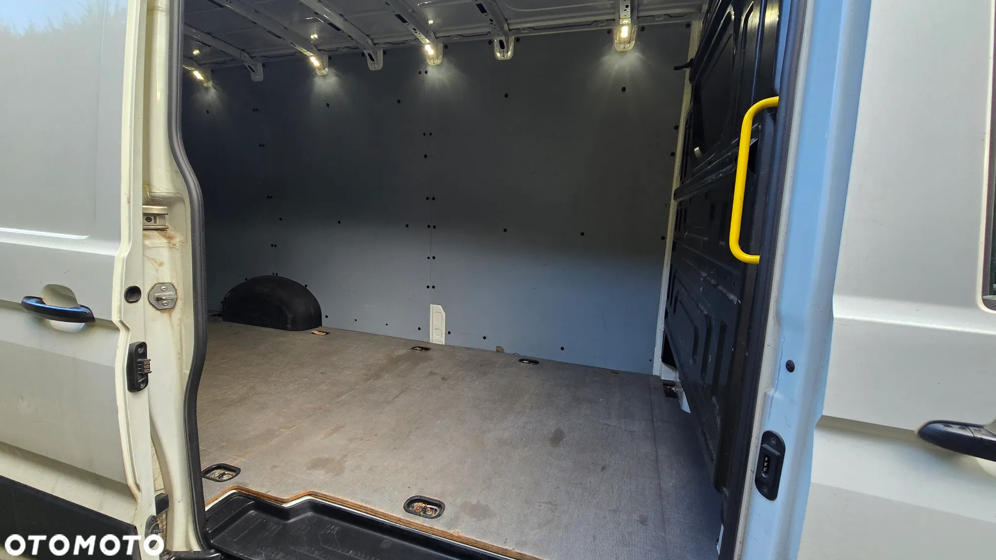 Volkswagen CRAFTER - 4