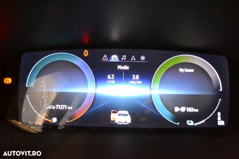 Renault Captur E-Tech Plug-In-Hybrid Intens - 11